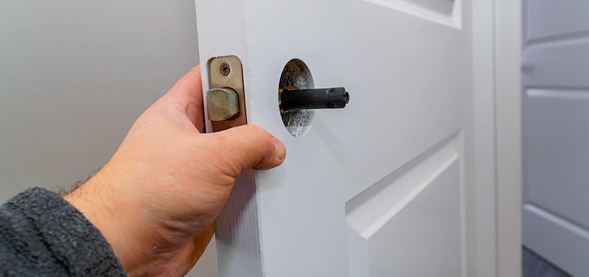 Nighttime Locksmith For Lock Repair in South Miami Heights, FL