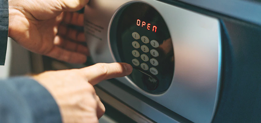 Cash Safe Openers in South Miami Heights, Florida